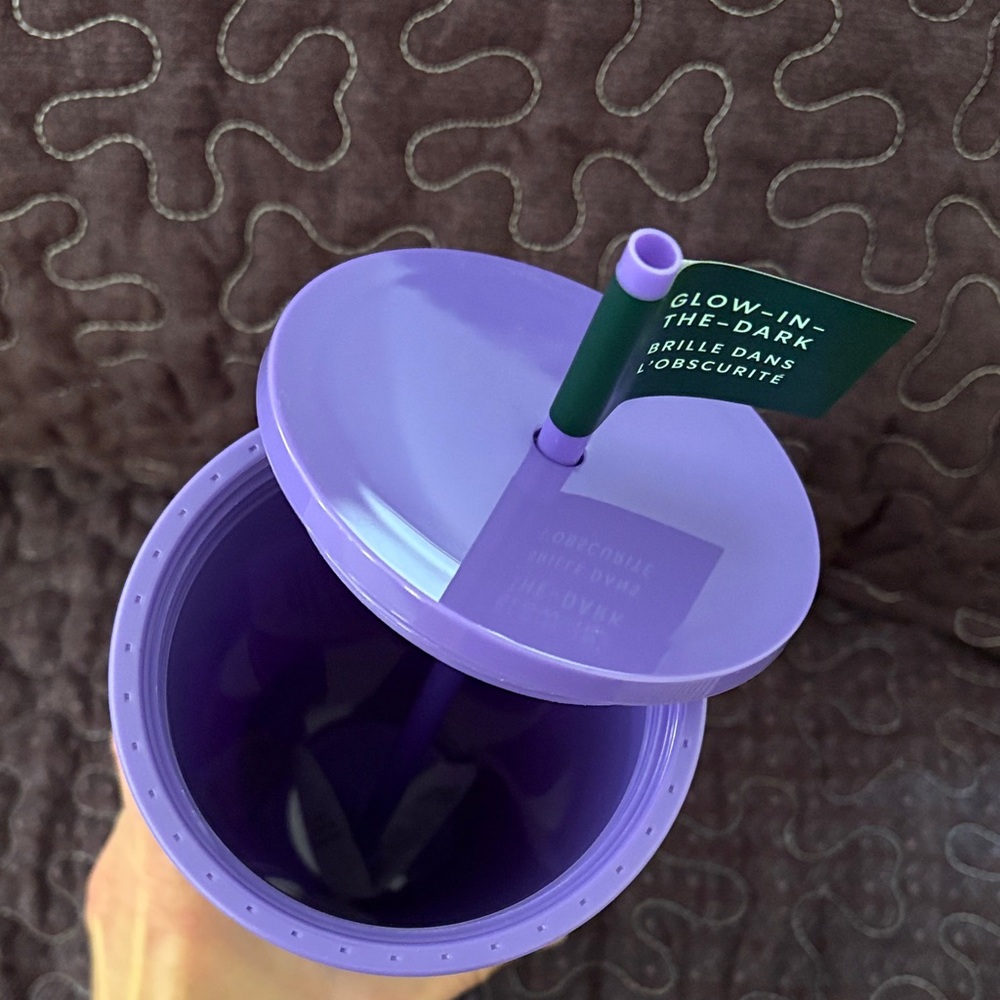 🆕 Starbucks Purple Glow-in-the-Dark Tumbler - Picture 2 of 3